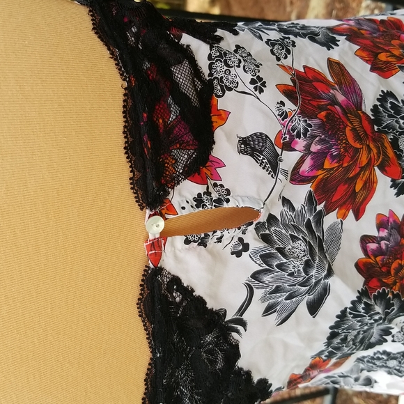 Bebe Camisole - Picture 6 of 11